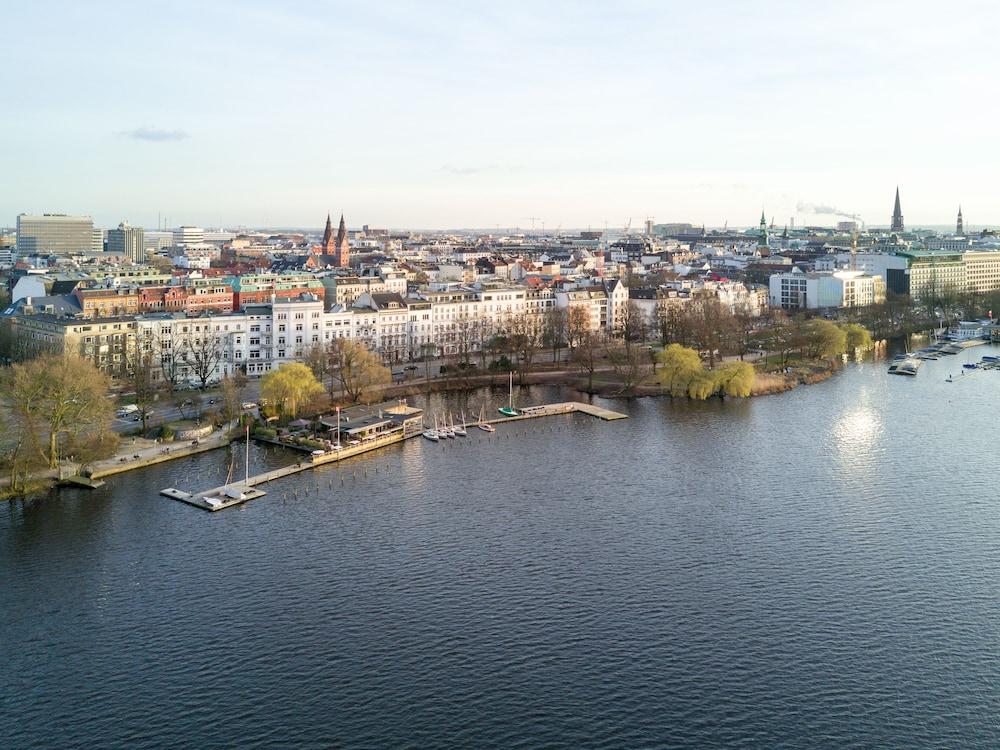 Relexa Hotel Bellevue An Der Alster Hamburg Exterior photo