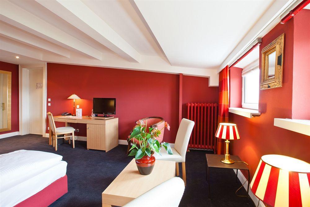 Relexa Hotel Bellevue An Der Alster Hamburg Exterior photo