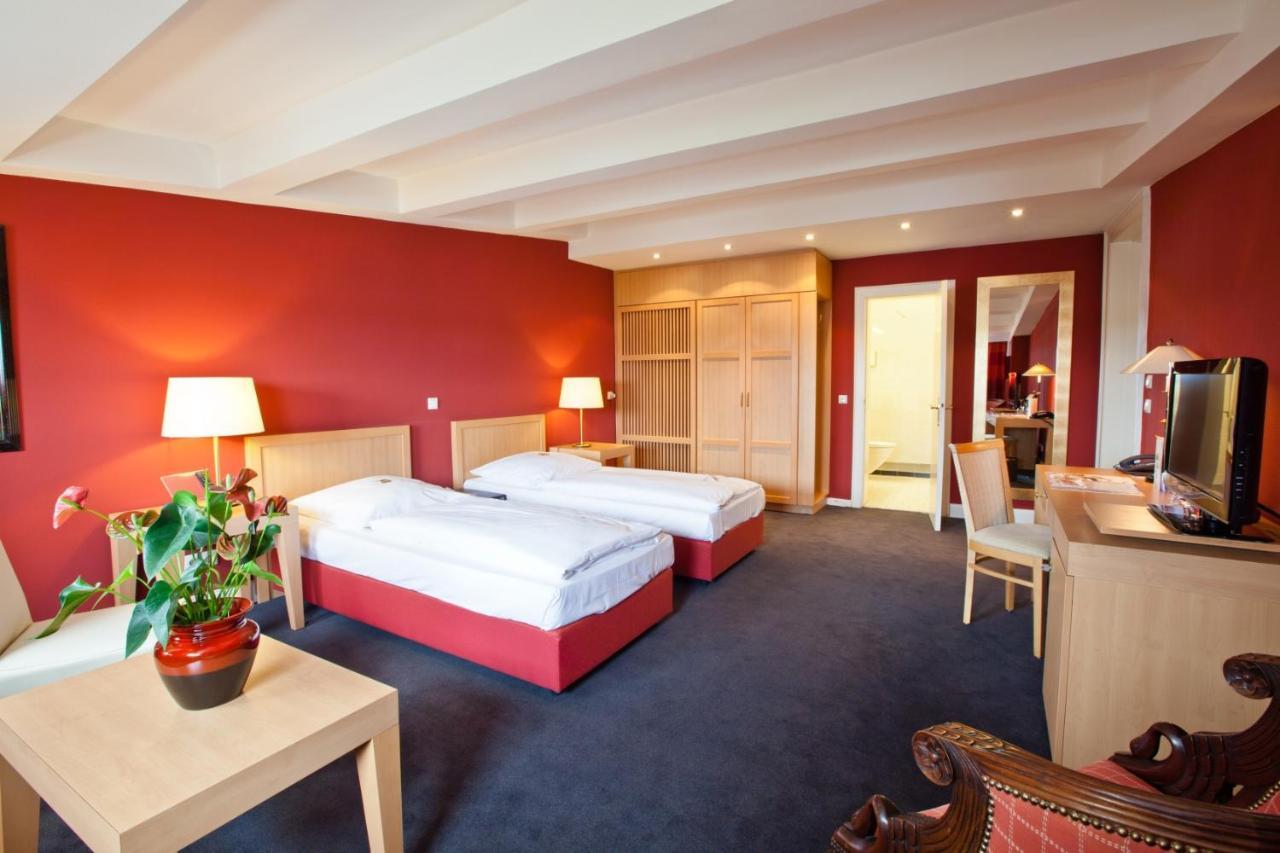 Relexa Hotel Bellevue An Der Alster Hamburg Exterior photo